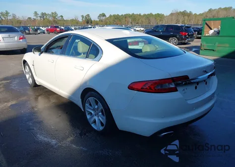 2010 Jaguar Xf z USA, uszkodzony, nr VIN SAJWA0FA2AHR51036